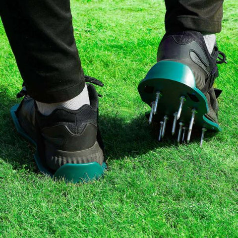 Lawn Aerator Shoes Grass Aerating Spike Sandal w/ Adjustable Straps for Lawn Garden Care